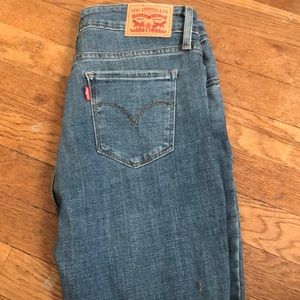 low rise levi’s skinny jeans